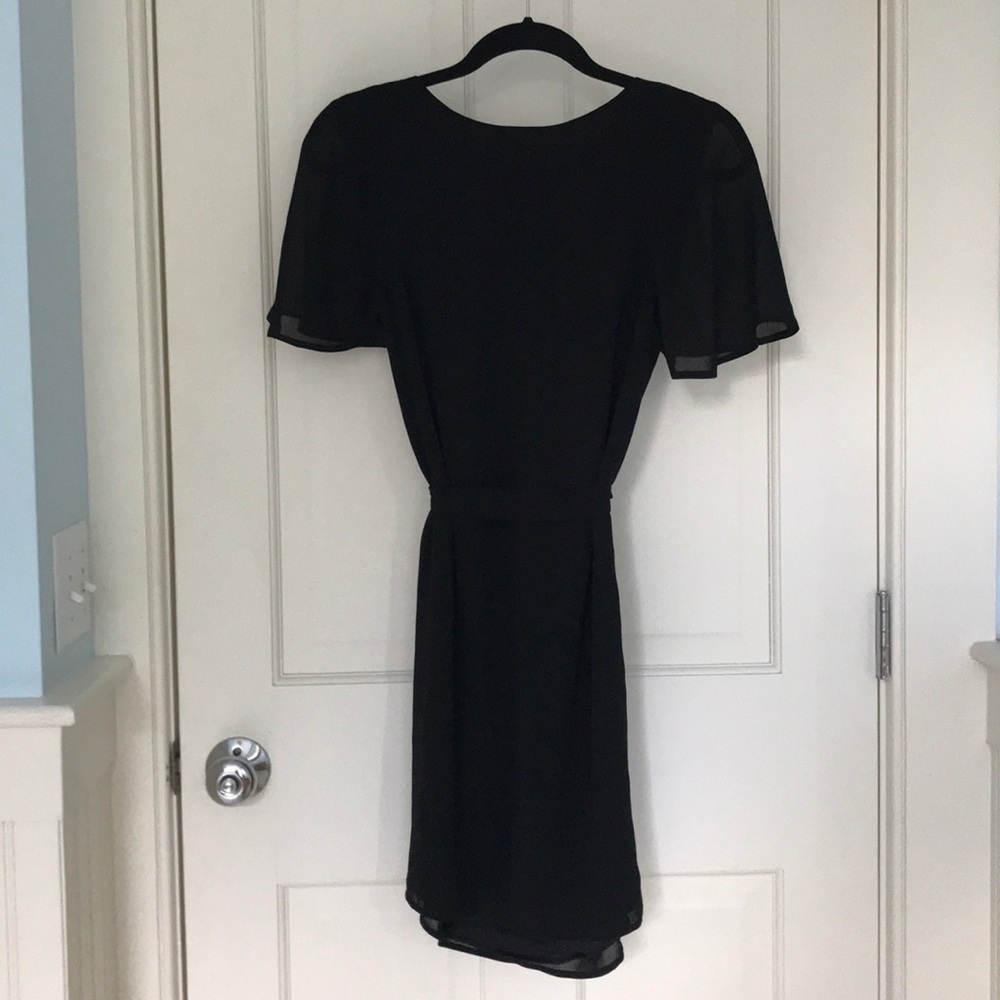 New shortsleeve LBD